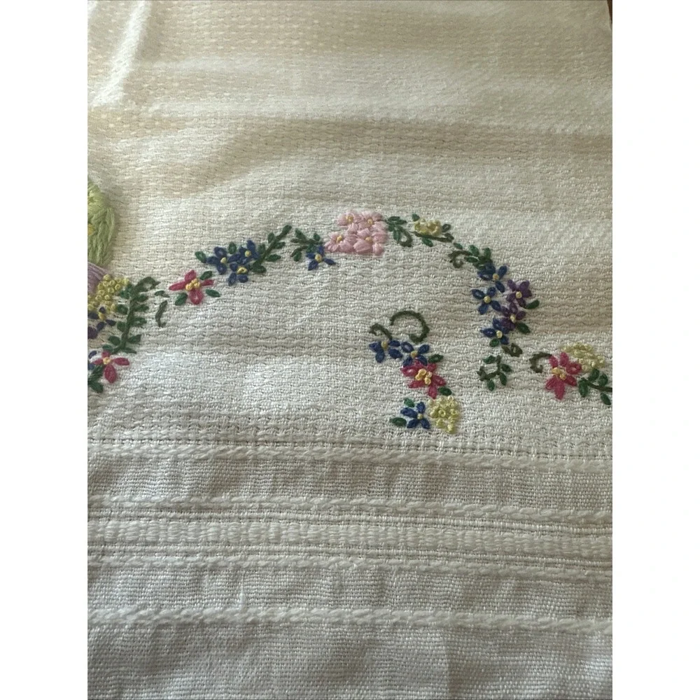 Vintage Hand Embroidered Tea‎ Towel Flowers Abd Butterfly EUC
